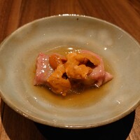 和食しんくろ - 鹿児島県産 のざき牛 サーロイン 炙り 里芋の唐揚げ 和風出汁餡 北海道 根室産 雲丹