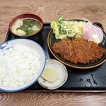 姫路屋 - とんかつ定食（700円）