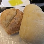 マンジャーレ - フォカッチャとパン