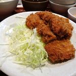 とんかつは飲み物。 - ロースかつ1.5倍定食（山盛）肉の日増量890円（惣菜３種類無料、ご飯おかわり無料）