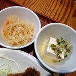 とんかつは飲み物。 - ロースかつ1.5倍定食（山盛）肉の日増量890円（惣菜３種類無料、ご飯おかわり無料）