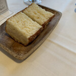 カステリーナ - ③自家製フォカッチャ