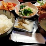 満留古 - 鶏のから揚げ定食