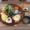 Machiyui Kafe Ando Baru - 町結菜食Set