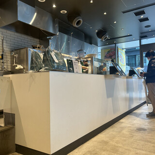 クリスプ・サラダワークス_2