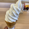 ミルクアイス MO-MO - ソフトクリーム(コーン)