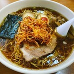 ら麺屋 - 「大喜ラーメン」 トッピングに麻辣ネギを追加してみました。ピリッとしたネギがあっさりした醤油スープに良いアクセントとなって美味しかったです♪