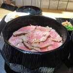YAKINIKU SAKABA FU-FU- - 山盛りのお肉　美味しそう