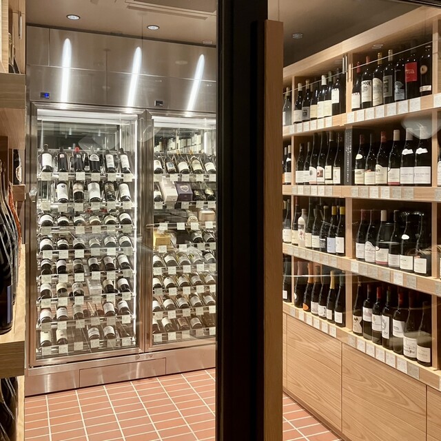 THE WINE STORE DEAN & DELUCA （ザ ワイン ストア ディーン & デルーカ） 麻布十番/カフェ 食べログ