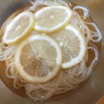 Shiawasenoyakiniku Tabehoudai Kamimura Bokujou - さっぱりしたレモンの冷麺