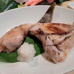 Sushiba Azasu - 魚のカマ焼き