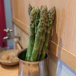 天ぷら たけうち - 若手農家さんのホントに立派なアスパラ