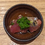 天ぷら たけうち - 宮崎の初鰹炙って、大村湾の茶ぶり海鼠、新潟のめかぶ