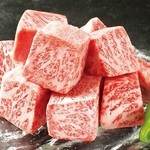 Gyuuriki Asuka - 希少な部位や霜降り和牛肉をご用意しております。心ゆくまで美味しさをご堪能ください。