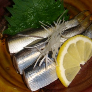 使用岡山縣產的時令食材制作的季節料理。