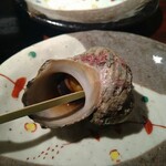 葱ぼうず - お通し、サザエの酒蒸し