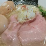 麺家 たけ田 - 味玉塩らーめんアップ