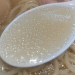 麺家 たけ田 - スープの感じ
