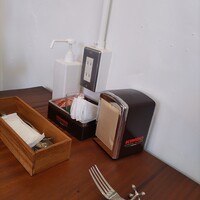 Eccomi - テーブル