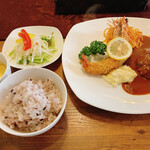 洋食キッチン cocoro - ハンバーグエビフライセット　1,400円税込