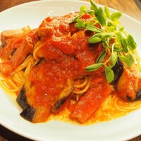 渡り蟹のトマトクリームパスタ
