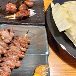 Yakitori Koubou - 毎週日曜が半額。やきとりにはやはりキャベツ。