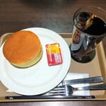 ホリーズカフェ - ホットケーキセット590円