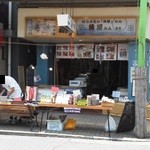 201307　濱の市　店頭では、海鮮丼・刺身などが売られています(゜o゜)！
