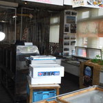 魚屋カフェ 濱の市 - 201307　濱の市　店頭「販売エリア」