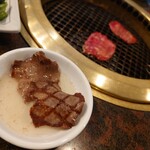 黒毛和牛焼肉 日向 - 