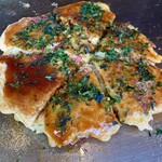 和楽 - ソースを塗って出来上がり