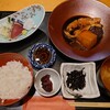 Osake To Sakanasaburoku - 贅沢御膳（お刺身と煮魚を選択）1,350円