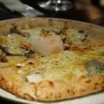 RIGOLETTO　TAPAS　LOUNGE - ２種ピザ