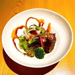 いざかや しん - 牛ほほ肉煮込みです。とろける美味しさです！！(o^^o)