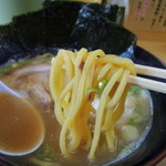 麺屋 達 - ラーメン並盛(650円)＋セット(のり３枚＋たまご)100円　麺