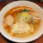麺の風 祥気 - 4月の限定麺 エビ塩ワンタンそば@1080(味玉は店主の心遣い)