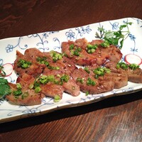 仙台名物　牛タン焼