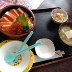 Nada Itei - サーモンいくら丼１８００円