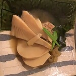 Sousaku Dainingu Wabisuke - 筍とガンモの含め煮 870円 筍が柔らかく良い出汁でとっても美味です。