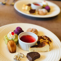 スミレオオサカ - 