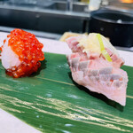 立食い寿司 根室花まる - 紅鮭筋子醤油漬け、とろにしん