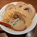 Memba Tado Koro Shouten - 北海道味噌 漬け炙りチャーシュー麺