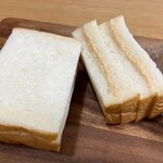 藤屋ベーカリー - サンドイッチ(ピーナッツクリーム)！