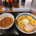 つけ麺　秋山 - 味玉つけ麺