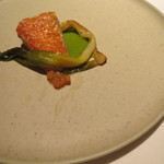 ライラ - 地金目 ソース・モロヘイヤ、ミニ・ポワロー、リュバーヴのコンディモン1