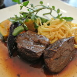 モダングリル - ランチセット：佐賀産黒毛和牛　赤ワイン煮込みブフ・プルギニョンスタイル￥１９００