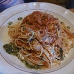 カントリー・キッチン - 日替わりパスタ。アンチョビとキノコ