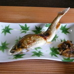 日本料理 鎌倉山倶楽部 - 大きいです！　頭から全て頂きました。