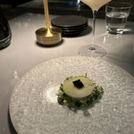 アップステアーズ - 