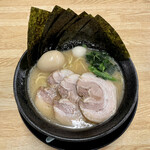 Yokohama Ie Kei Ramen Yorokobiya - 